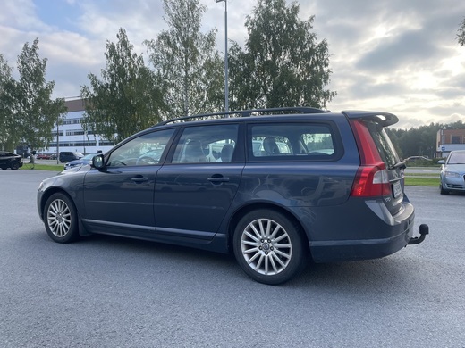 Volvo V70 vaihtoauto