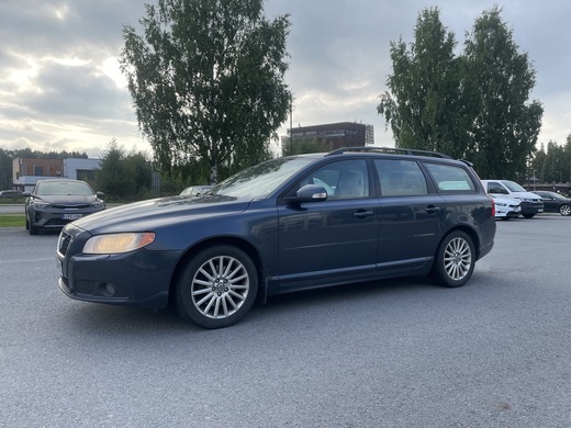 Volvo V70 vaihtoauto