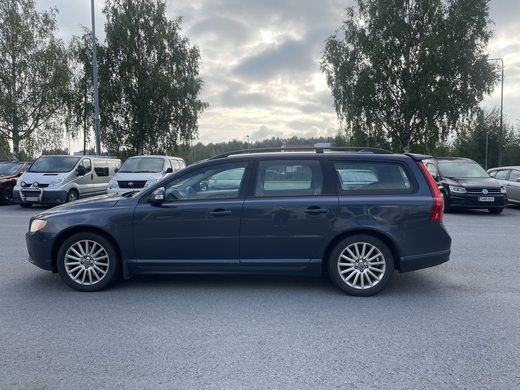 Volvo V70 vaihtoauto