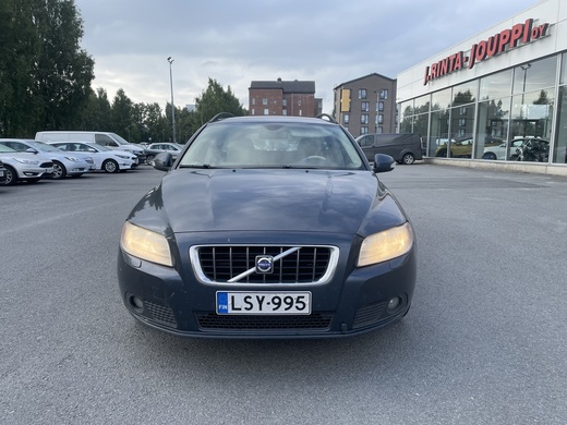 Volvo V70 vaihtoauto