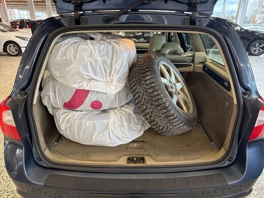 Volvo V70 vaihtoauto