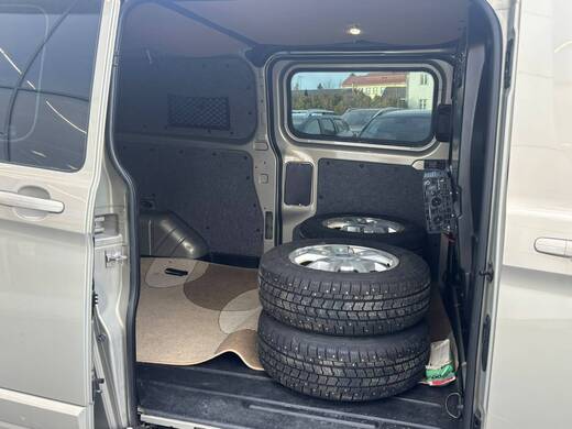 Ford Transit Custom vaihtoauto