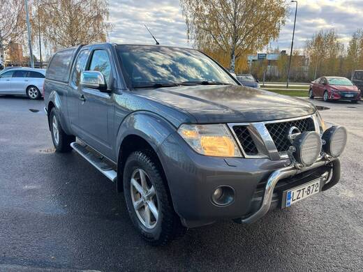 Nissan Navara vaihtoauto