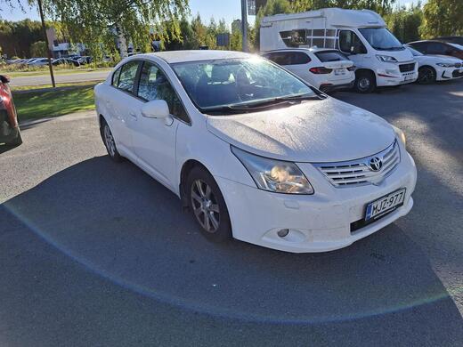 Toyota Avensis vaihtoauto