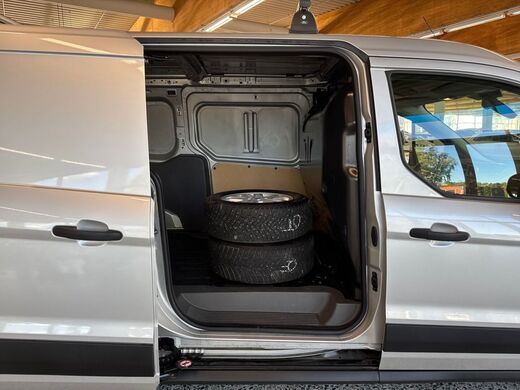 Ford Transit Connect vaihtoauto