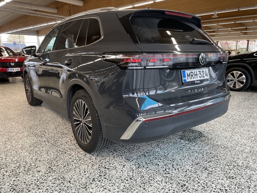 Volkswagen Tiguan vaihtoauto