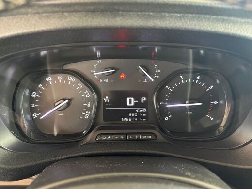 Opel Vivaro vaihtoauto