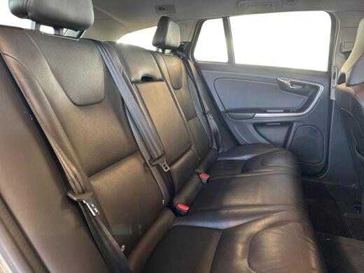 Volvo V60 Cross Country vaihtoauto