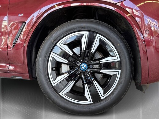 BMW iX3 vaihtoauto