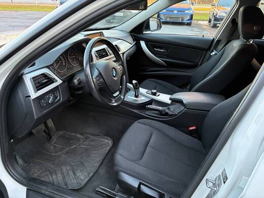 BMW 320 vaihtoauto