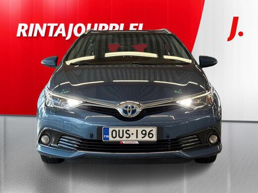Toyota Auris vaihtoauto