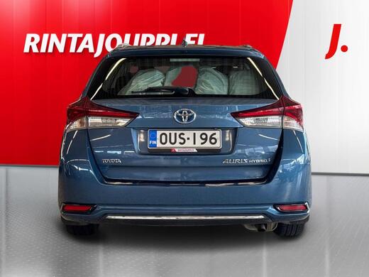 Toyota Auris vaihtoauto