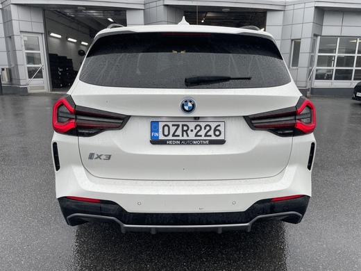 BMW iX3 vaihtoauto