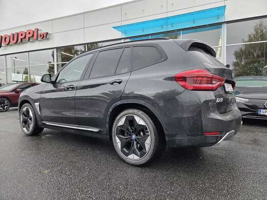BMW iX3 vaihtoauto