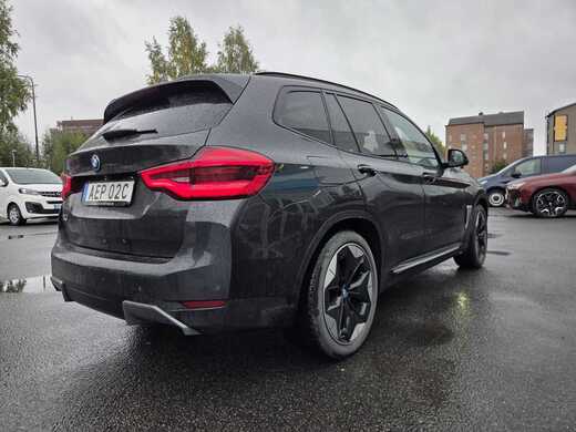 BMW iX3 vaihtoauto