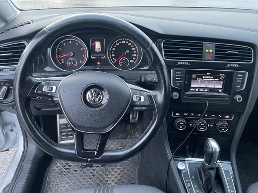 Volkswagen Golf vaihtoauto