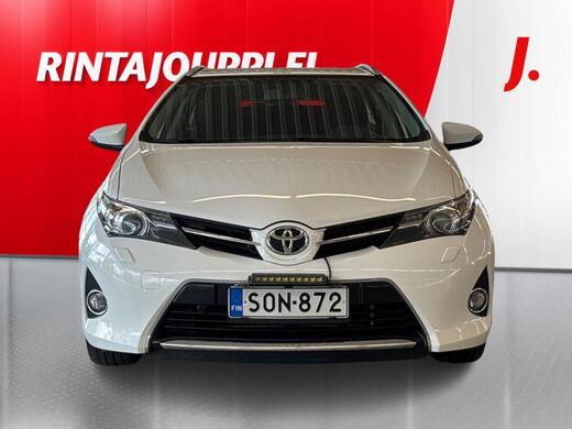Toyota Auris vaihtoauto