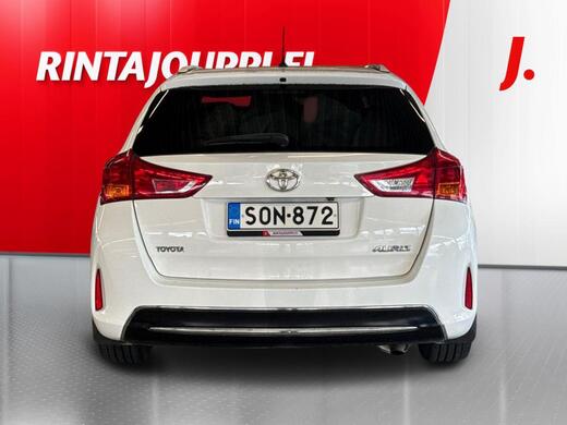 Toyota Auris vaihtoauto