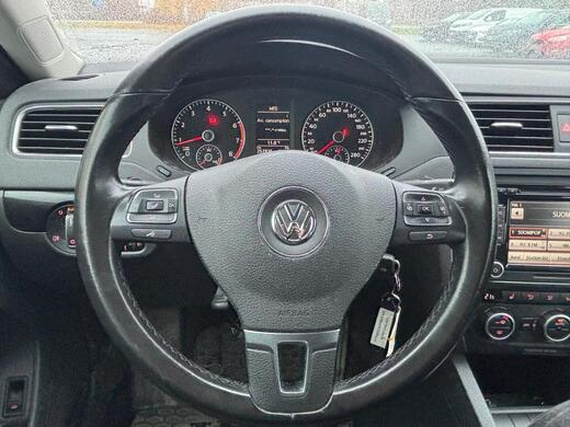 Volkswagen Jetta vaihtoauto