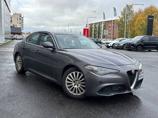 Alfa Romeo Giulia vaihtoauto