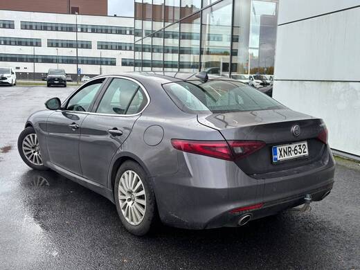 Alfa Romeo Giulia vaihtoauto