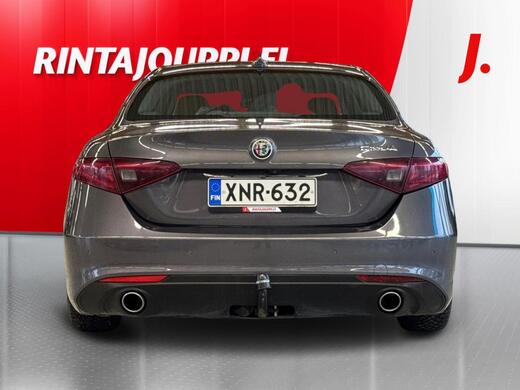 Alfa Romeo Giulia vaihtoauto