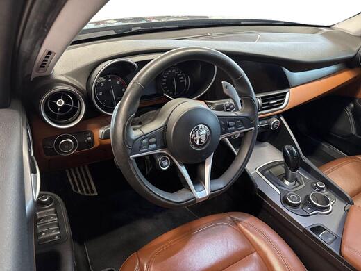 Alfa Romeo Giulia vaihtoauto