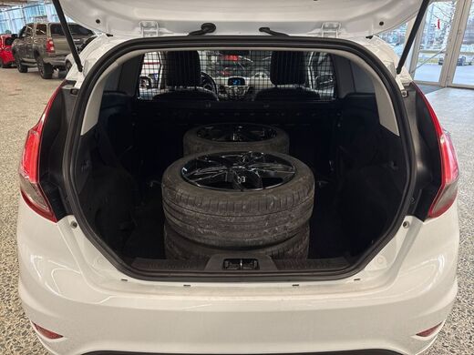 Ford Fiesta Van vaihtoauto