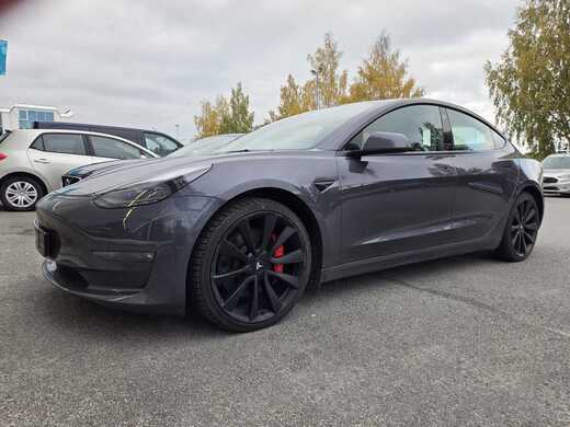 Tesla Model 3 vaihtoauto