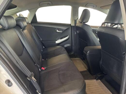 Toyota Prius PHEV vaihtoauto
