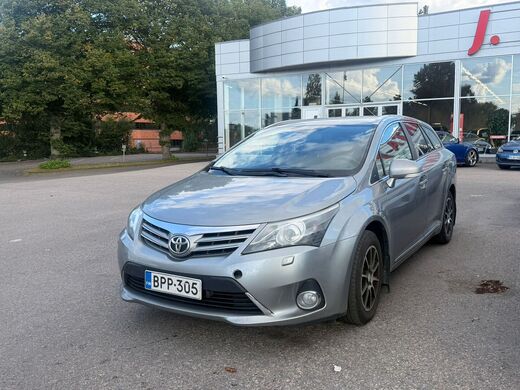 Toyota Avensis vaihtoauto