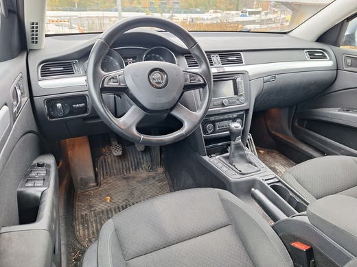Skoda Superb vaihtoauto