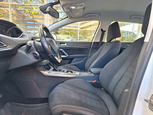 Peugeot 308 vaihtoauto