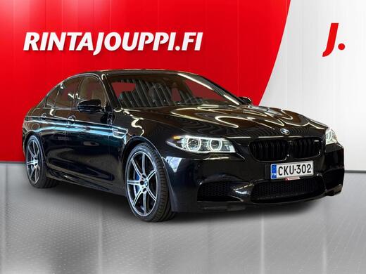 BMW M5 vaihtoauto