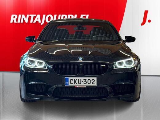 BMW M5 vaihtoauto