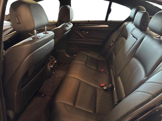 BMW M5 vaihtoauto