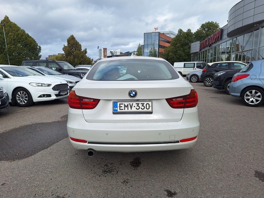 BMW 320 vaihtoauto