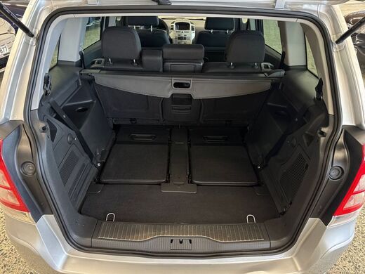 Opel Zafira vaihtoauto