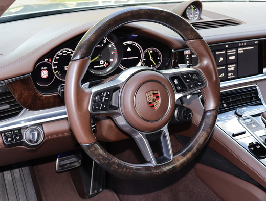 Porsche Panamera vaihtoauto