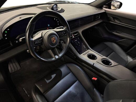 Porsche Taycan vaihtoauto