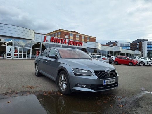 Skoda Superb vaihtoauto