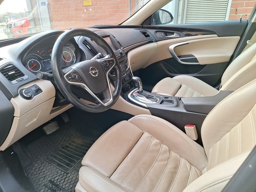Opel Insignia vaihtoauto