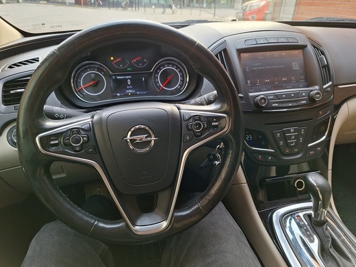 Opel Insignia vaihtoauto