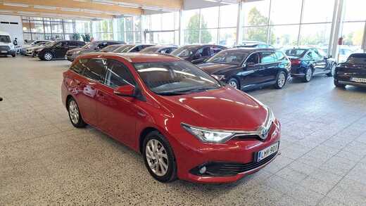 Toyota Auris vaihtoauto