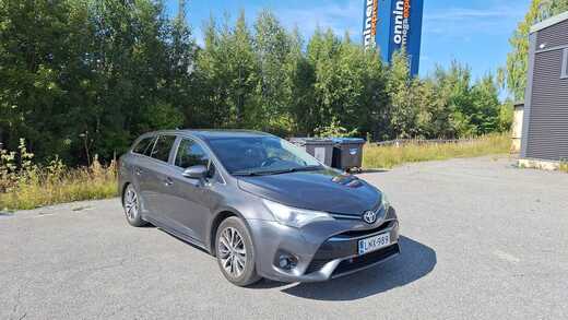 Toyota Avensis vaihtoauto