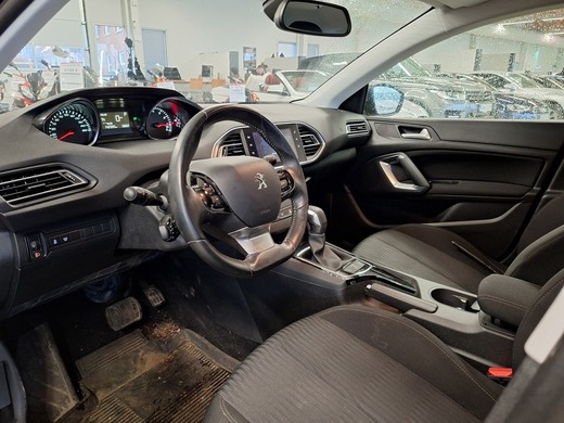 Peugeot 308 vaihtoauto