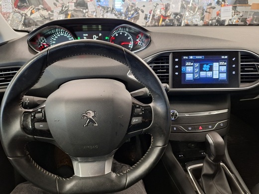 Peugeot 308 vaihtoauto