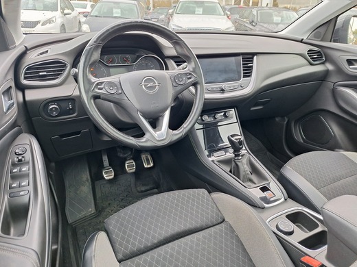 Opel Grandland X vaihtoauto