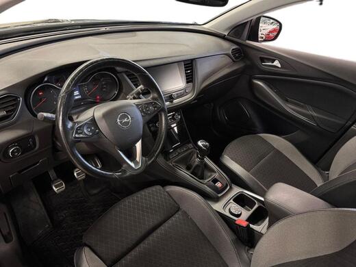Opel Grandland X vaihtoauto