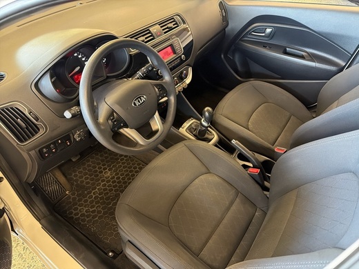 Kia Rio vaihtoauto